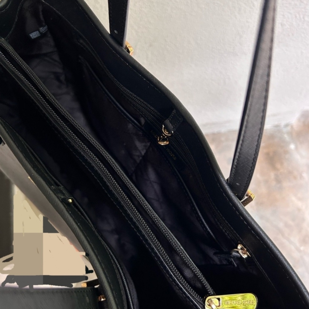 Michael Kors Black Jet set travel tote Bag - Picture 11 of 11